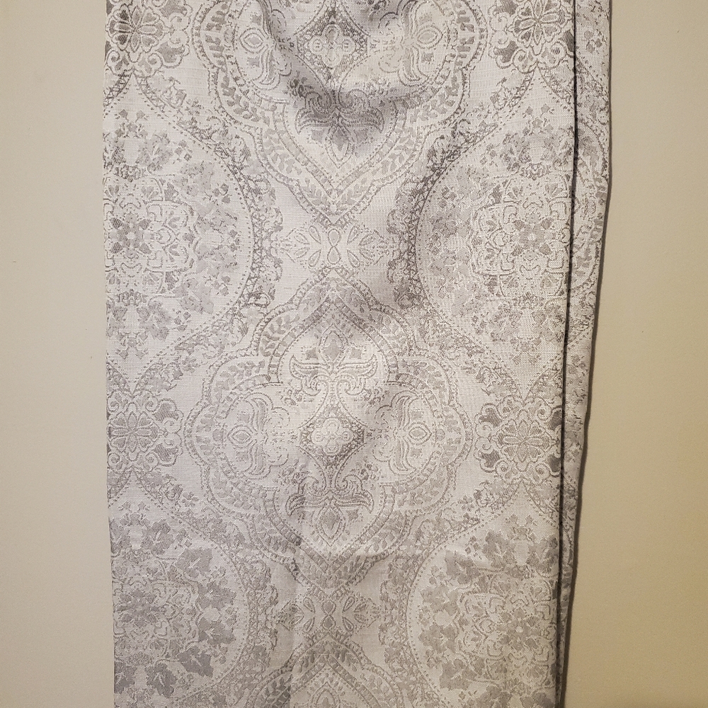 "Jean Pierre" brand gray and silver shower curtain.